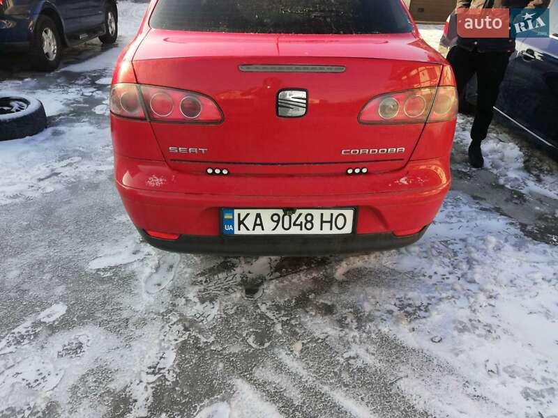 Седан SEAT Cordoba 2005 в Києві
