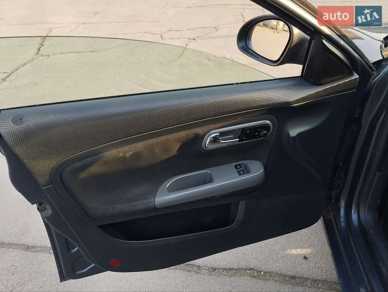 Седан SEAT Cordoba 2007 в Виннице