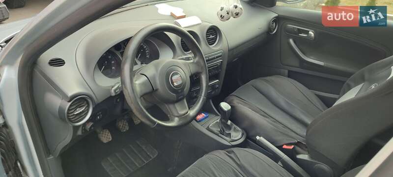Седан SEAT Cordoba 2008 в Києві