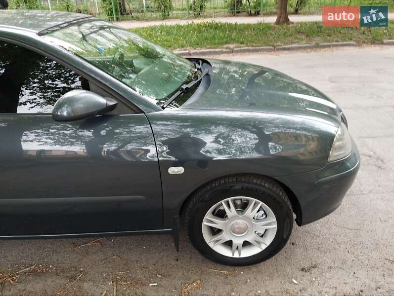 Седан SEAT Cordoba 2007 в Виннице