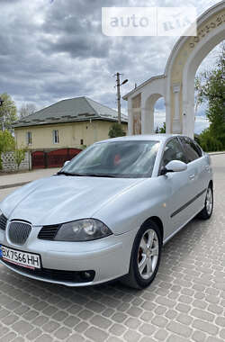 Седан SEAT Cordoba 2007 в Остроге