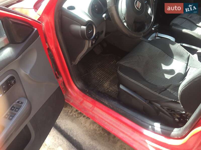 Седан SEAT Cordoba 2006 в Боровой