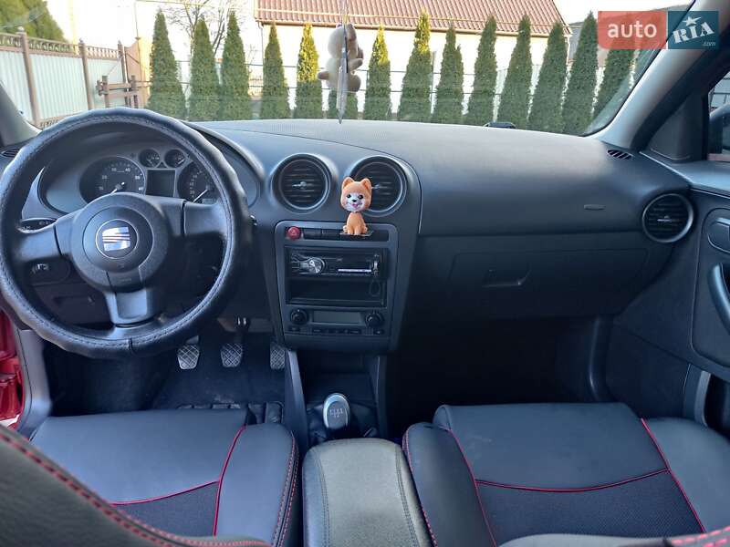 Седан SEAT Cordoba 2008 в Павлограде