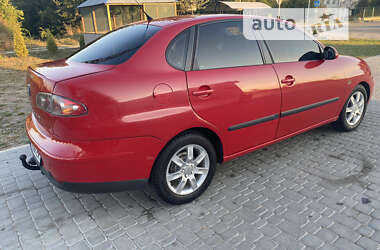 Седан SEAT Cordoba 2006 в Борщеві