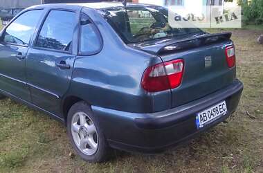 Седан SEAT Cordoba 2000 в Баре