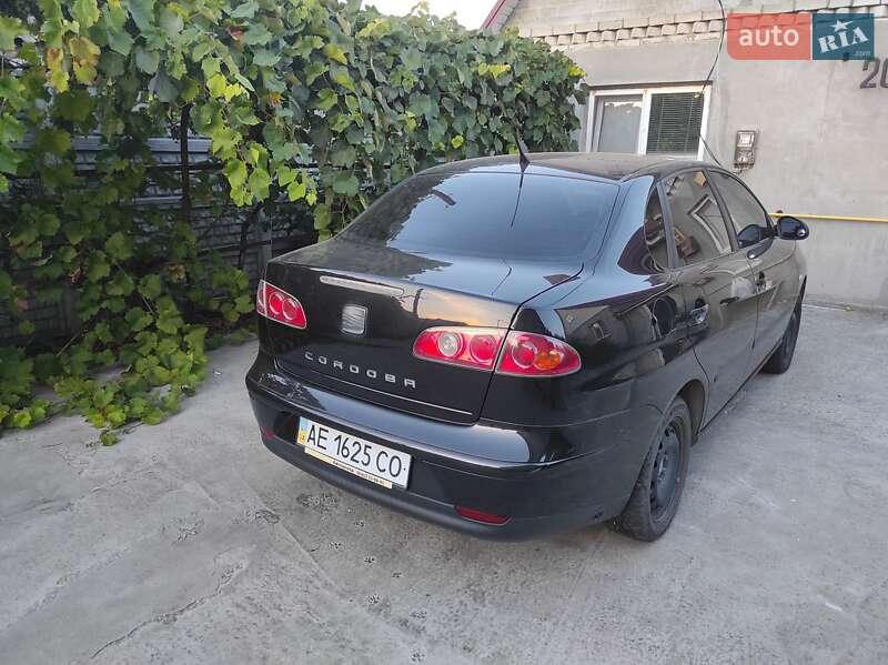 Седан SEAT Cordoba 2008 в Новомосковске