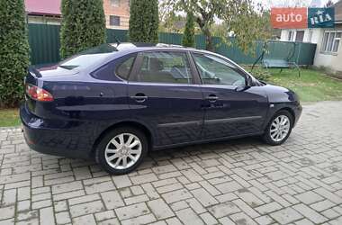 Седан SEAT Cordoba 2008 в Стрию