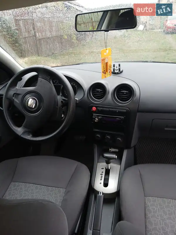 Седан SEAT Cordoba 2007 в 