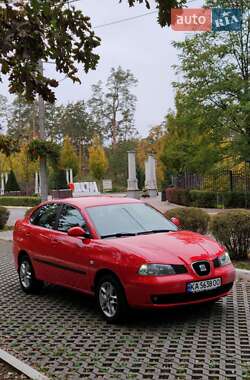 Седан SEAT Cordoba 2003 в Киеве