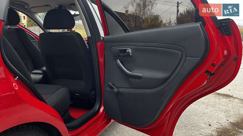 Седан SEAT Cordoba 2007 в Киеве