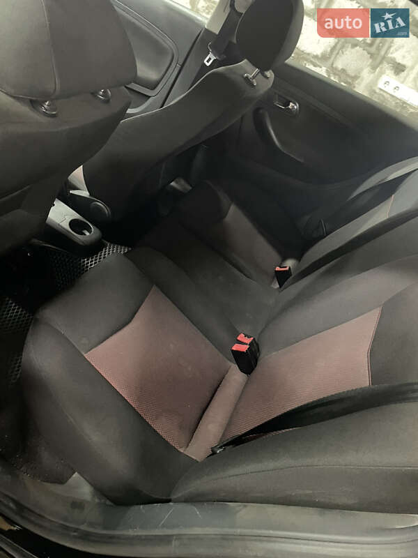 Седан SEAT Cordoba 2008 в Каменском