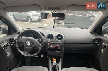 Седан SEAT Cordoba 2006 в 