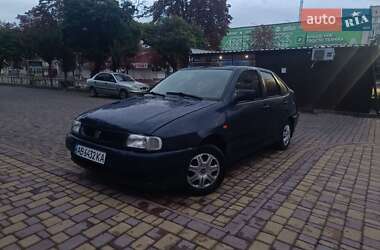 Седан SEAT Cordoba 1998 в Могилів-Подільському