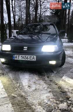 Седан SEAT Cordoba 1996 в Стебнику