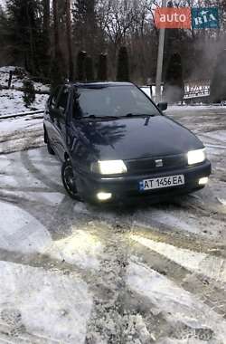 Седан SEAT Cordoba 1996 в Стебнику