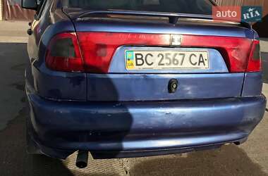 Седан SEAT Cordoba 1995 в Ходореві