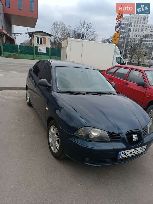 Седан SEAT Cordoba 2007 в Львові