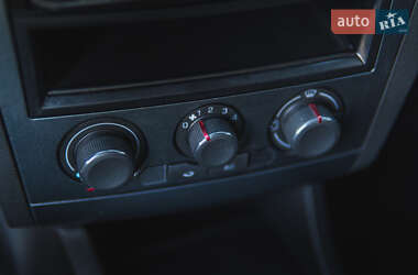 Седан SEAT Cordoba 2007 в 