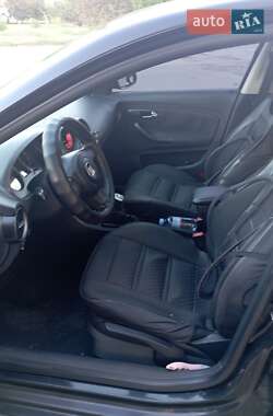 Седан SEAT Cordoba 2008 в 