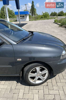 Седан SEAT Cordoba 2008 в 