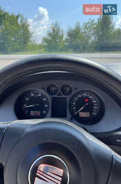 Седан SEAT Cordoba 2008 в 