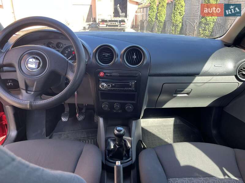 Седан SEAT Cordoba 2008 в Рівному