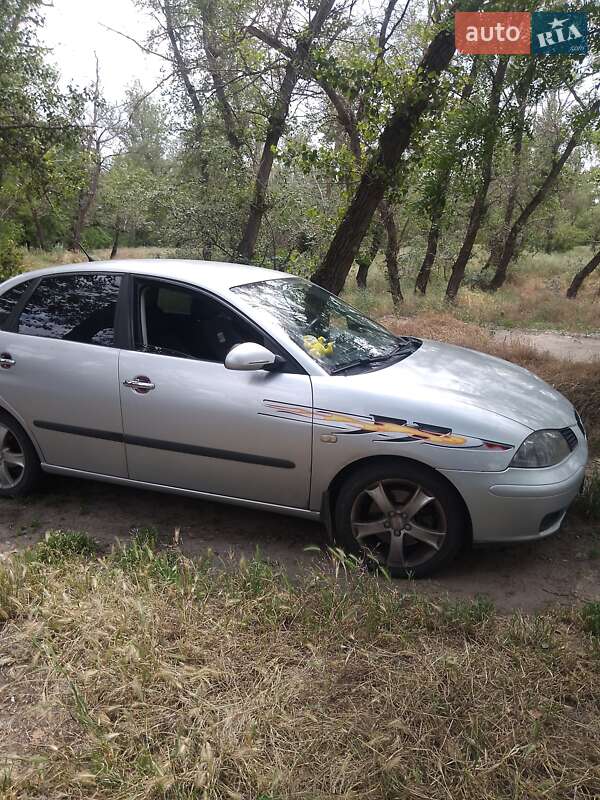 Седан SEAT Cordoba 2008 в Запорожье