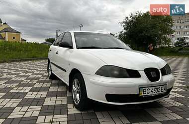 Седан SEAT Cordoba 2004 в Буську