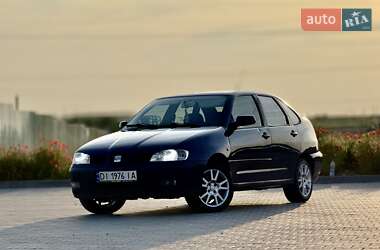 Седан SEAT Cordoba 2001 в Тернополі
