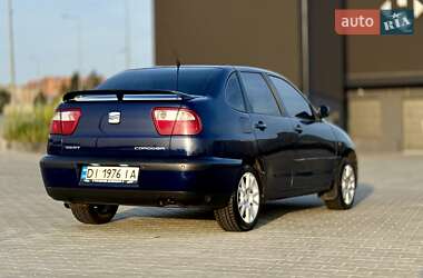 Седан SEAT Cordoba 2001 в 