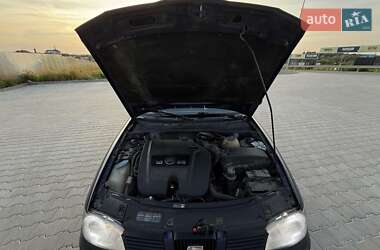 Седан SEAT Cordoba 2001 в 