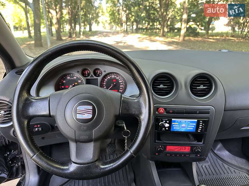 Седан SEAT Cordoba 2008 в Одессе