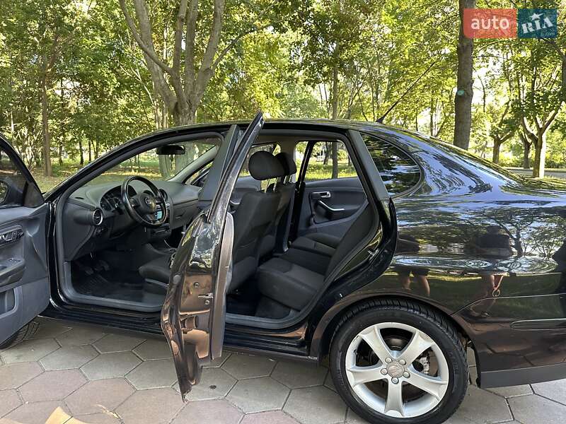 Седан SEAT Cordoba 2008 в Одессе