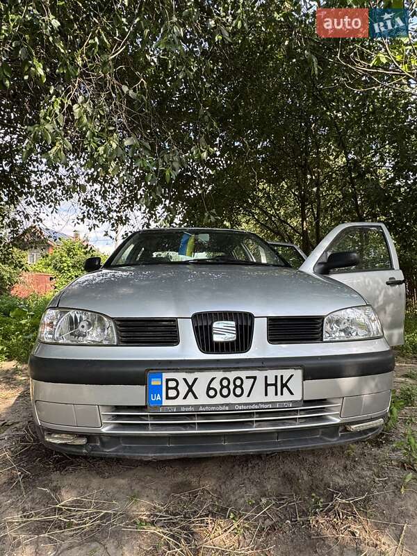 Седан SEAT Cordoba 2001 в Житомире