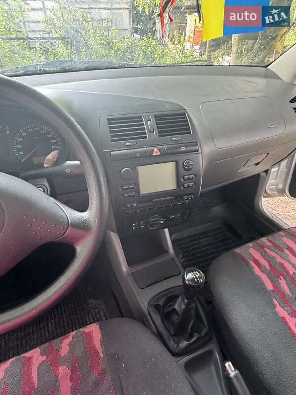 Седан SEAT Cordoba 2001 в Житомире