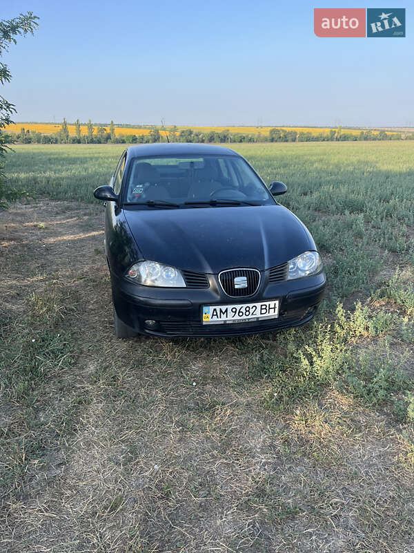 Седан SEAT Cordoba 2003 в Славгороде