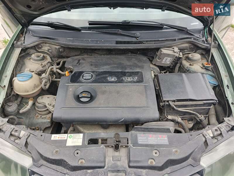 Седан SEAT Cordoba 2003 в Житомире фото 3 Седан SEAT Cordoba 2003 в Житомире