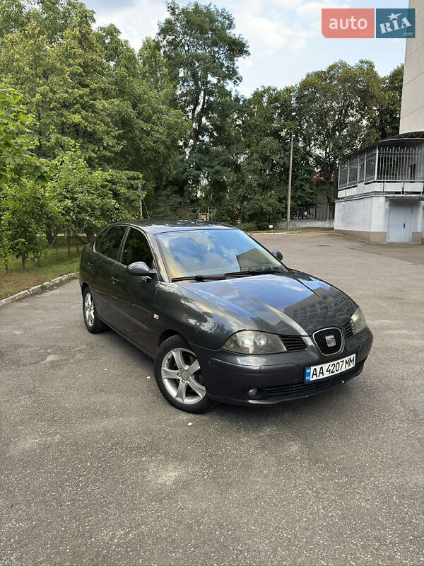 Седан SEAT Cordoba 2008 в Чернигове