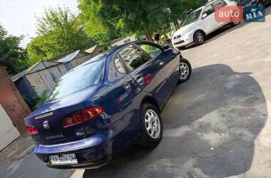 Седан SEAT Cordoba 2005 в 
