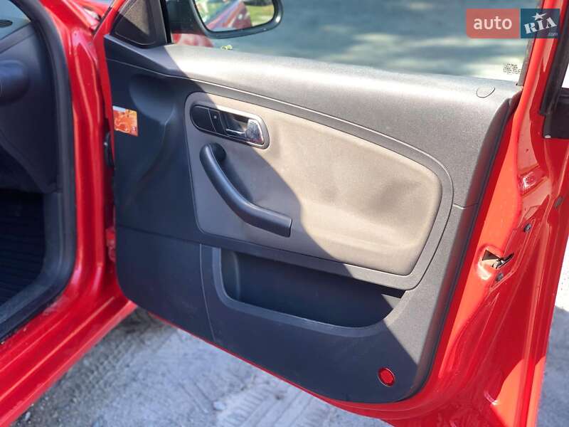 Седан SEAT Cordoba 2005 в Виннице