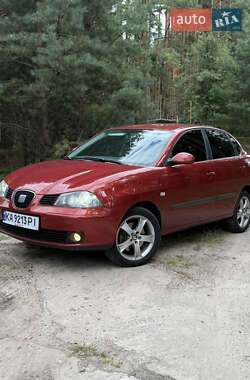 Седан SEAT Cordoba 2008 в Киеве