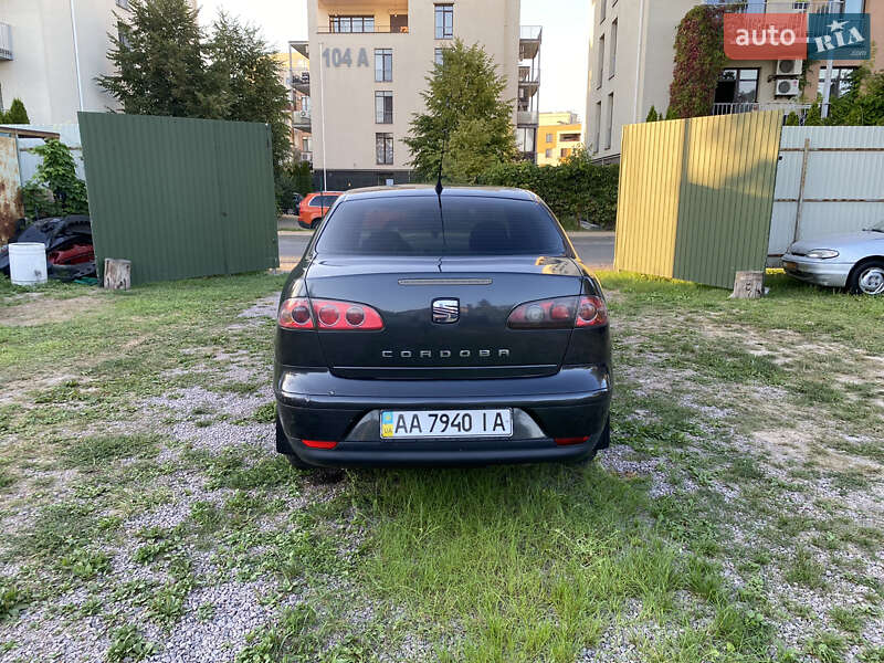 Седан SEAT Cordoba 2008 в Киеве
