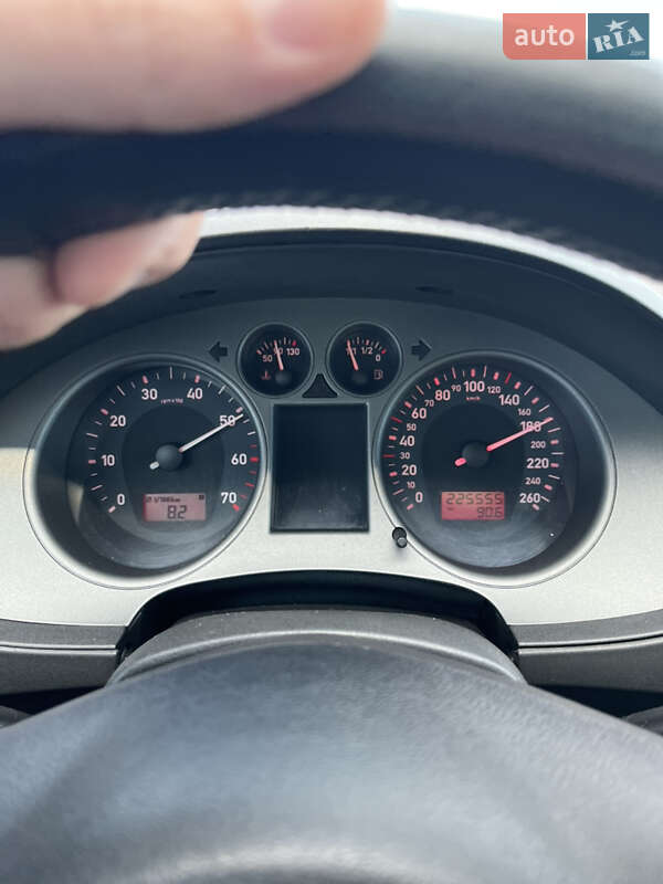 Седан SEAT Cordoba 2008 в Одесі