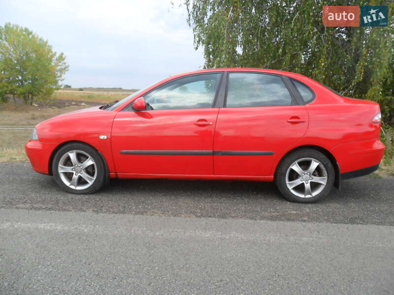 Седан SEAT Cordoba 2007 в Смеле