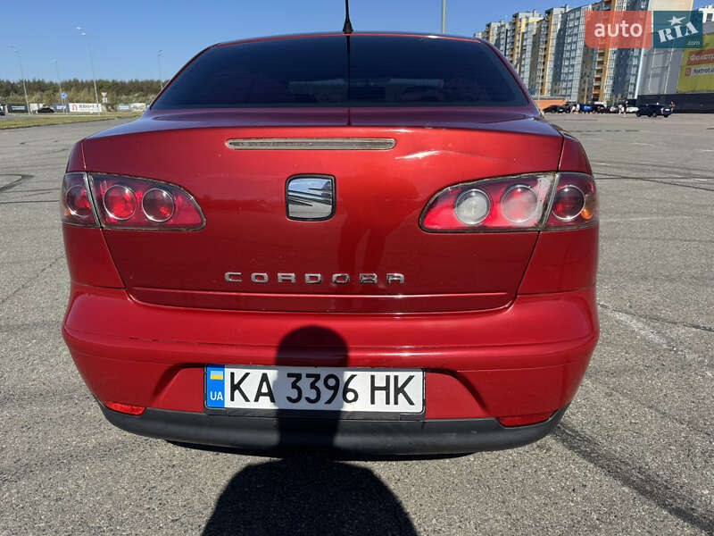 Седан SEAT Cordoba 2007 в Киеве