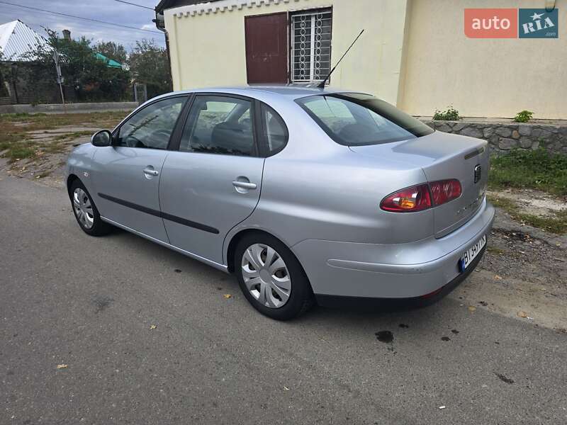 Седан SEAT Cordoba 2008 в Полтаве