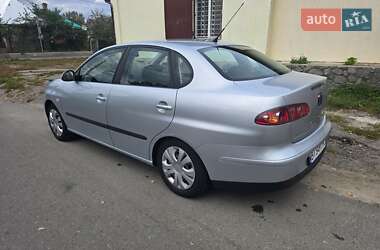 Седан SEAT Cordoba 2008 в 