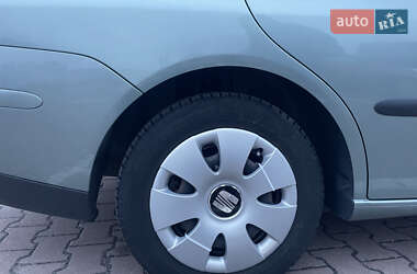Седан SEAT Cordoba 2003 в 