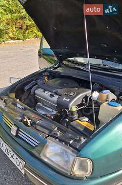 Седан SEAT Cordoba 1999 в 