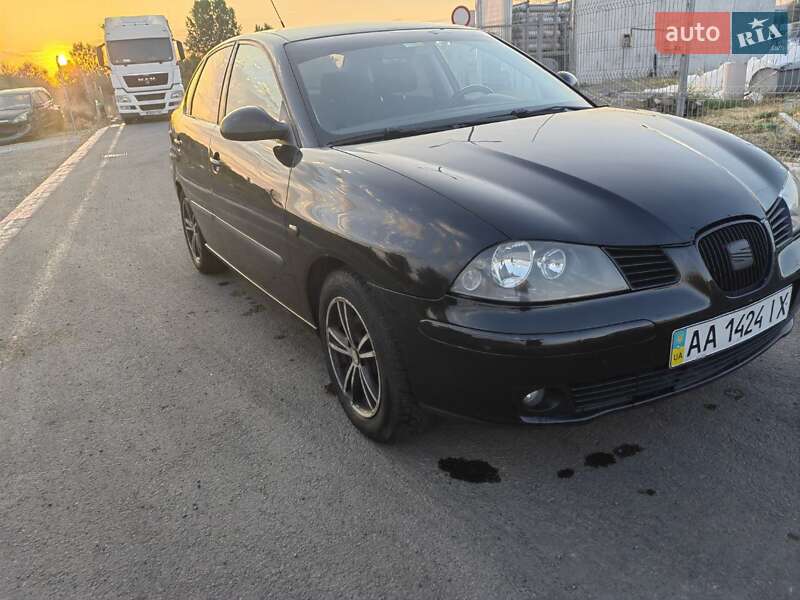 Седан SEAT Cordoba 2007 в Киеве